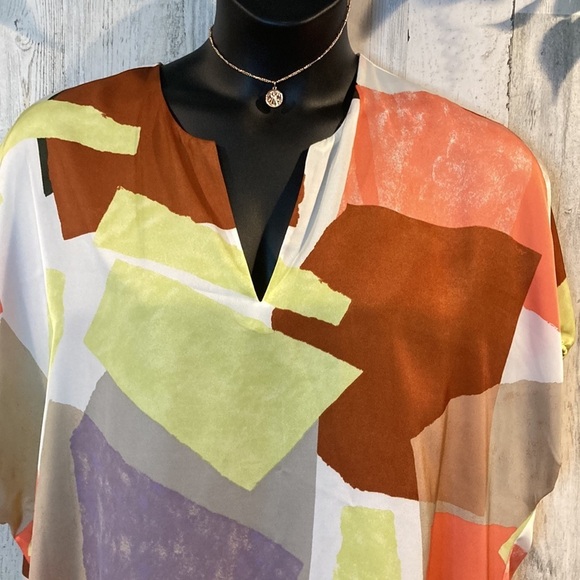 enThread Abstract Print Blouse - Picture 2 of 9